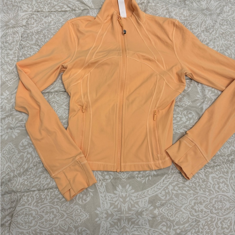 Lululemon cropped rock melon size 6 define jacket